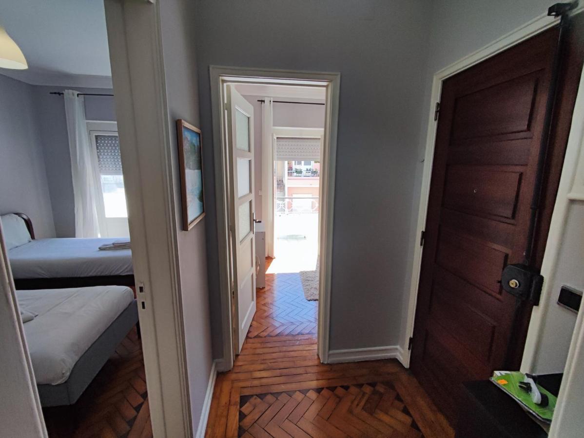Lisbon Traditional T2 With Balcony In Damaia, Lisbon 阿马多拉 外观 照片