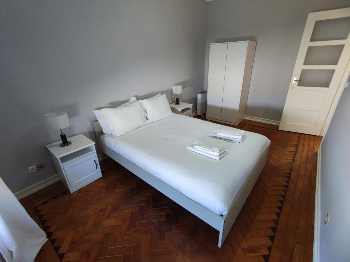 Lisbon Traditional T2 With Balcony In Damaia, Lisbon 阿马多拉 外观 照片