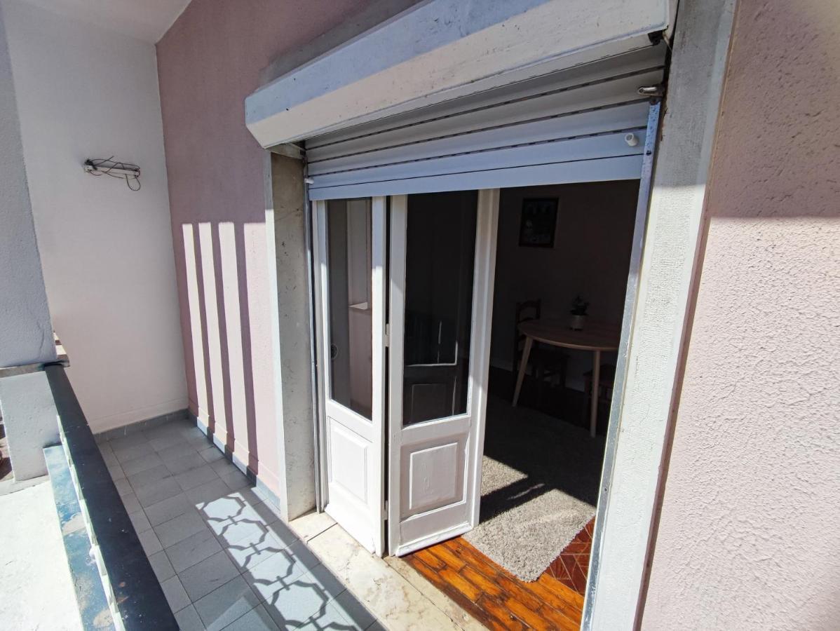 Lisbon Traditional T2 With Balcony In Damaia, Lisbon 阿马多拉 外观 照片