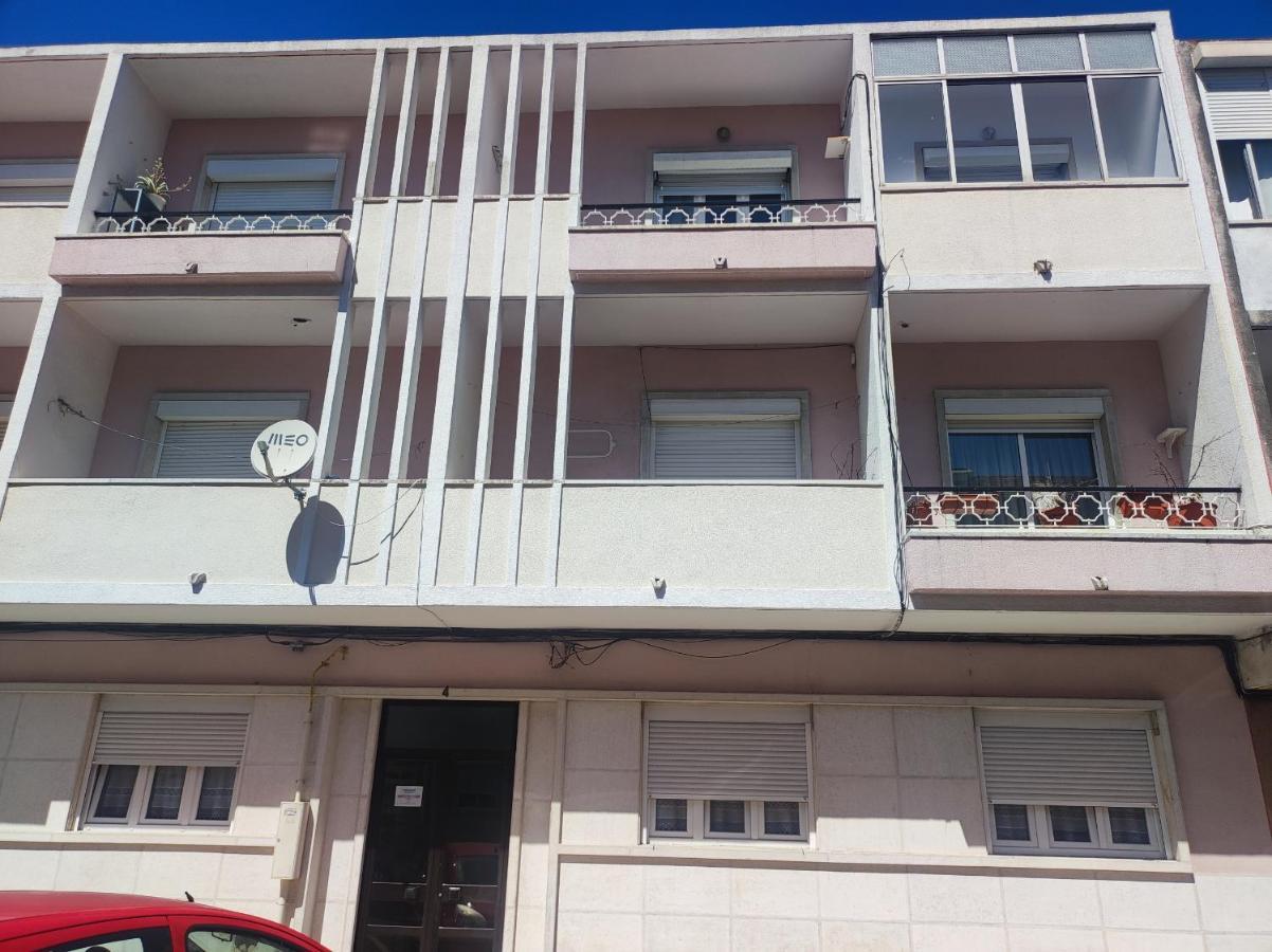 Lisbon Traditional T2 With Balcony In Damaia, Lisbon 阿马多拉 外观 照片